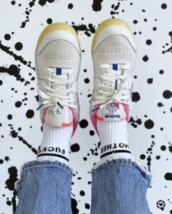 Spot On© Wallpaper In Black + White -Drop It Modern Sales IMG 7955