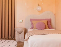 Geometrico© Wallpaper In Peachy -Drop It Modern Sales IMG 9674 1