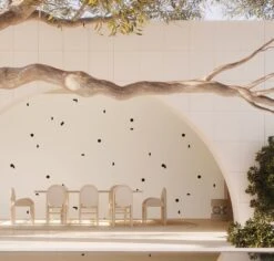 Mezzaluna© Wallpaper In Black + White -Drop It Modern Sales Mezzaluna Black White Rendering crop 1 53a0c5c5 8f96 4ac3 ae10 50767995b33e