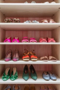 Wavelength© Mural Wallpaper In Bomboleo -Drop It Modern Sales PhotobyBethanyNauertforOhJoy ChoHouse MainCloset 7